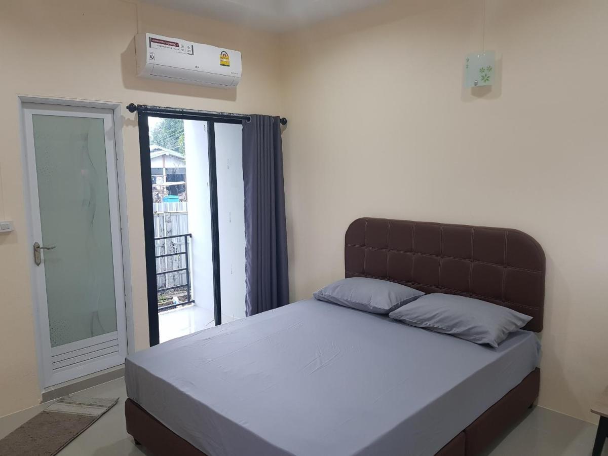 Room62 Lom Sak Exterior photo