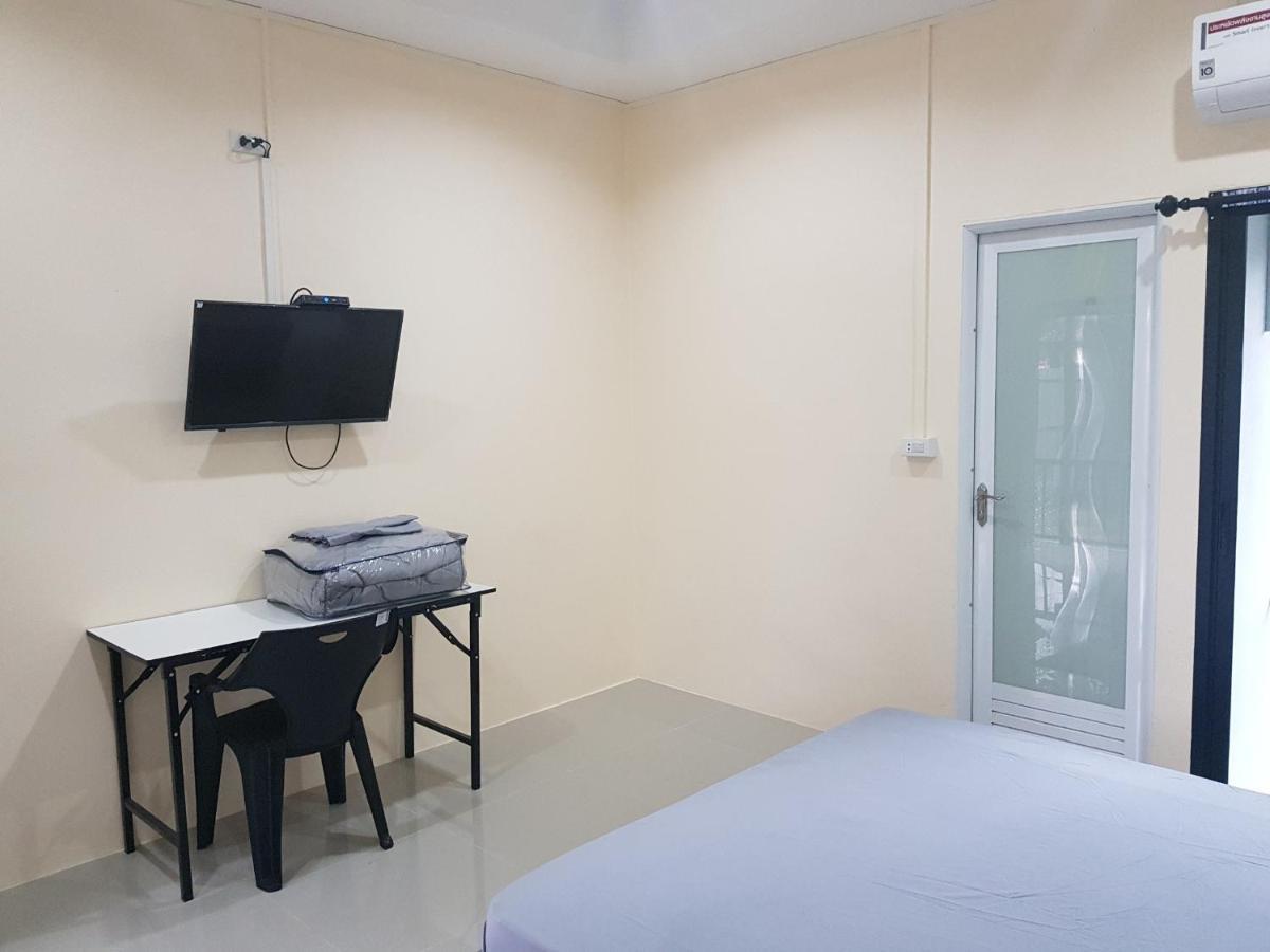Room62 Lom Sak Exterior photo